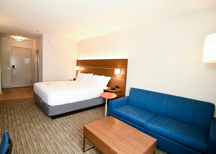 Holiday Inn Express & Suites Port Clinton-Catawba Island By Ihg