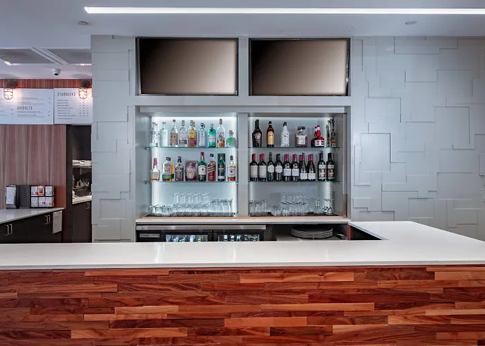 Courtyard By Marriott Toledo West